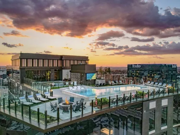 1212 Demonbreun St #711, Nashville, TN 37203