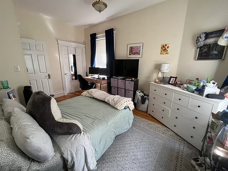 1033 Beacon St #1 — Photo 24