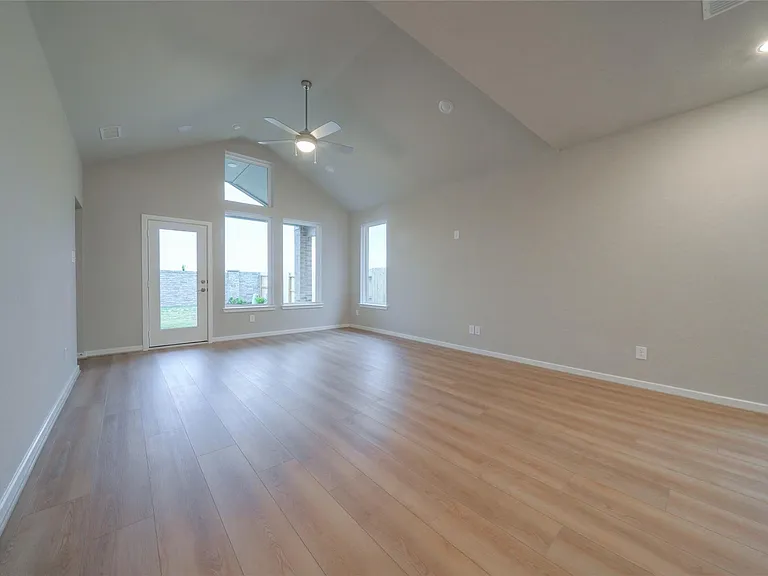 21859 Fitzroy Manor Ln — Photo 22