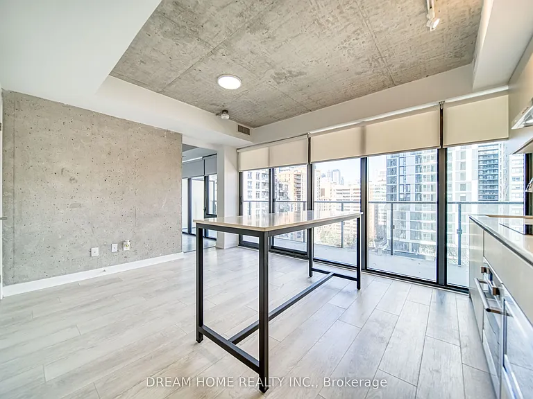 47 Mutual St #1004 — Photo 6