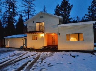4068B Gardenspot Rd, Loon Lake, WA 99148
