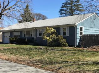 20 Catherine Dr, North Kingstown, RI 02852