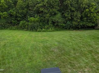 35 Scarsdale Ln, Fisherville, KY 40023