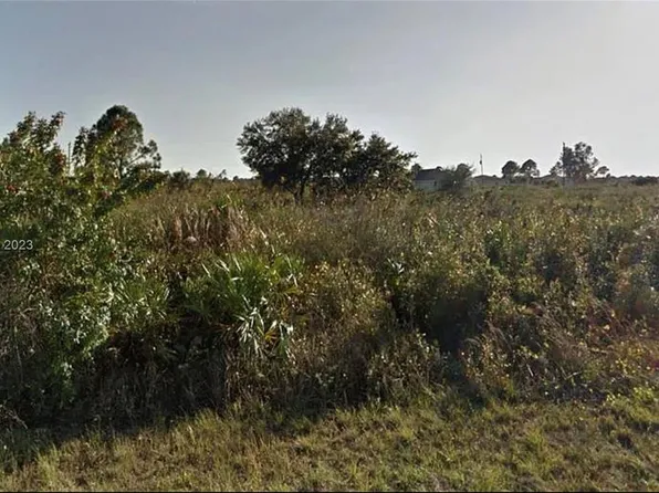 7611 21st Ter, Labelle, FL 33935