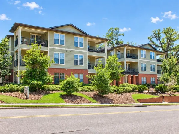 1257 SW 9TH ROAD #206, GAINESVILLE, FL 32601