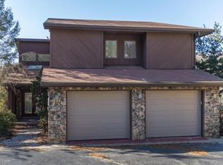 561 Deer Hill Rd, Jackson Township, PA 18708