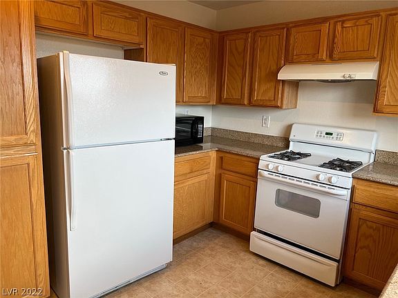 4th image of 7490 Desert Lupine St