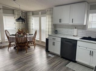 27 Elm Ct, Muskegon, MI 49445