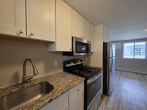 131 Cosey Beach Ave Photo 1
