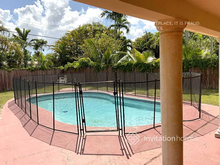 623 W 63rd Dr — Photo 11