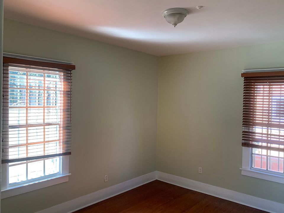 2nd image of 1224 E 21st St