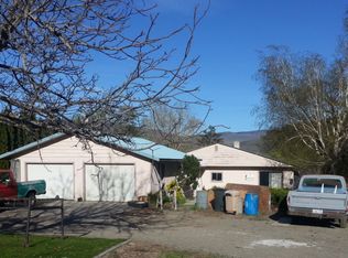 122 Westlake Rd, Oroville, WA 98844