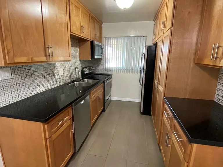 Keswick Court Apartments — Photo 17