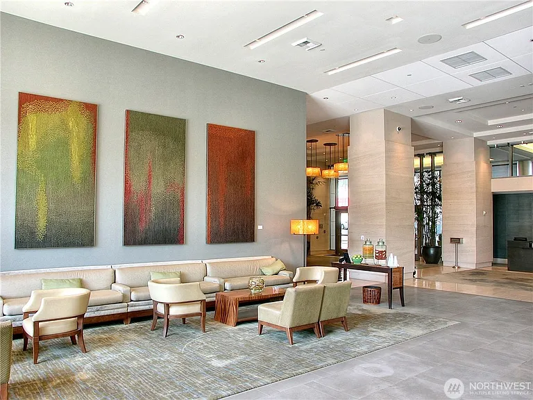 650 Bellevue Way NE #4006 — Photo 19