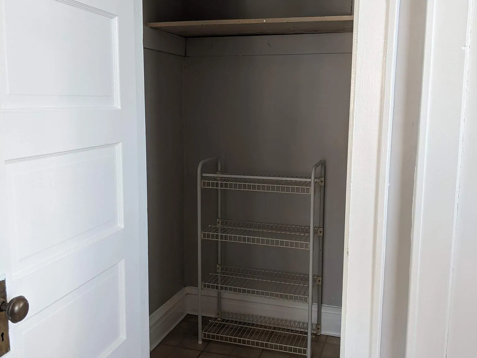 2 bed, 900 sqft, $1,200 — Photo 3