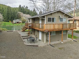 8190 S Siletz River Dr, Lincoln City, OR 97367