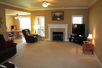 4th image of 312 Smokey Hills Ct