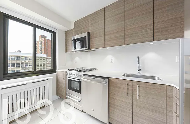 Rented by A&E Real Estate Management | media 8