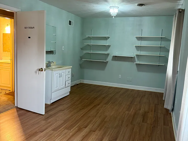 1230 Mount Rose Ave #2 — Photo 12