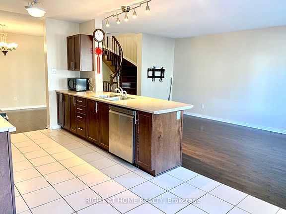 4th image of 1602 Westhall Way