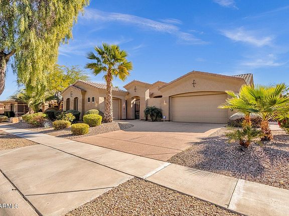 3rd image of 4503 E CABRILLO Drive