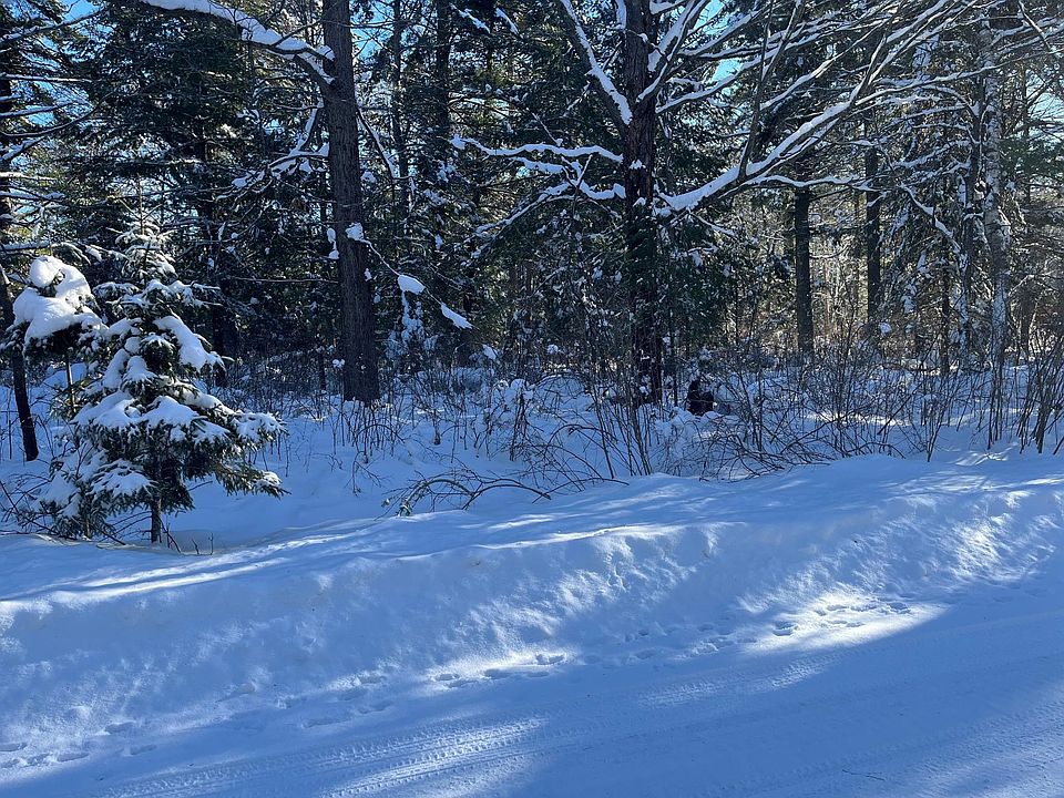 2nd image of 4 Wilderness Cir
