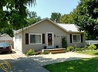 20717 Rensselaer St, Farmington Hills, MI 48336