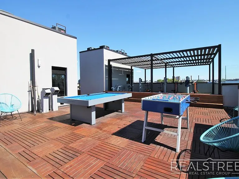 98 Himrod St #3R — Photo 11