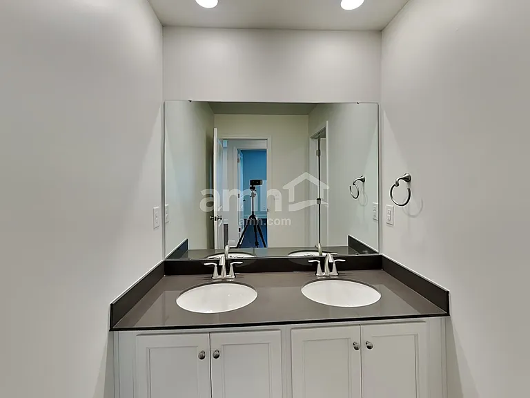 7309 Garrett Ct — Photo 24