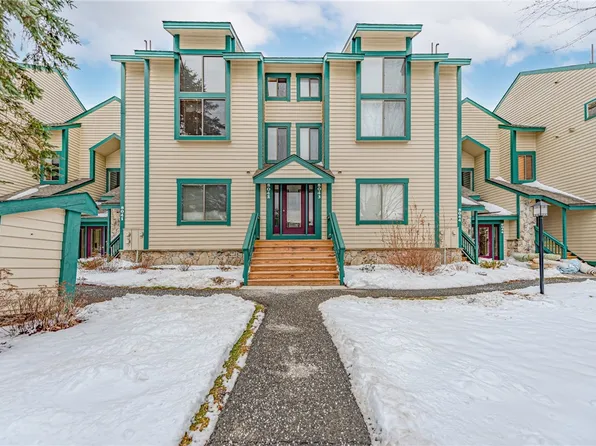 8042 Meadowridge Dr, Champion, PA 15622