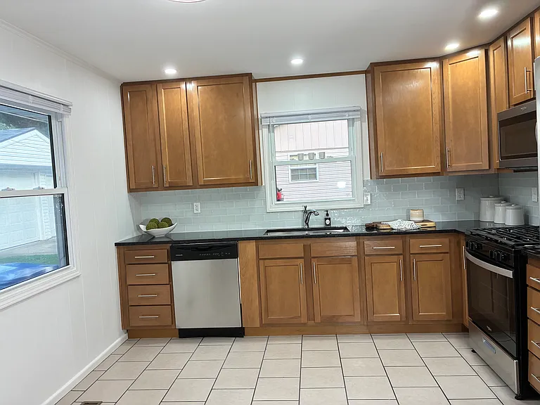 5210 Arrowhead Blvd — Photo 3