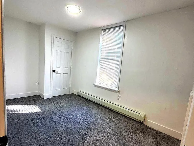 718 Spruce St — Photo 14