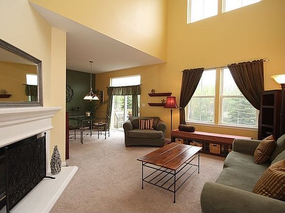 2nd image of 136 Tanglewood Dr