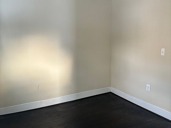 2nd image of 24 E Pall Mall St #24