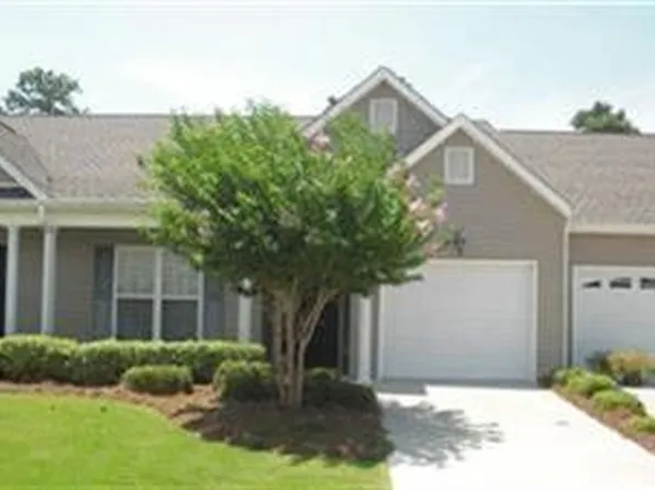 5172 Elton Dr, Southport, NC 28461