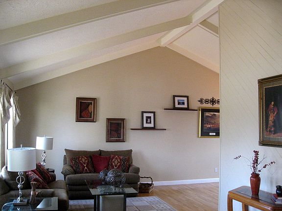Vaulted ceilings + oak floors