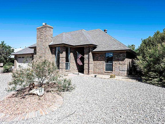 2nd image of 731 Saddle Ct