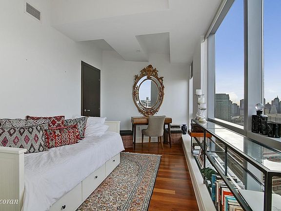 3rd image of 150 Myrtle Ave Penthouse 3602