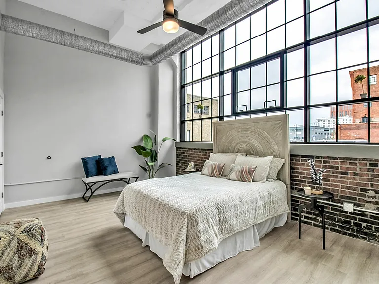 Large Primary Bedroom