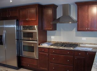 450 Green Bay Rd, Kenilworth, IL 60043