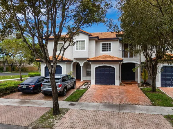 11961 SW 81st St, Miami, FL 33183