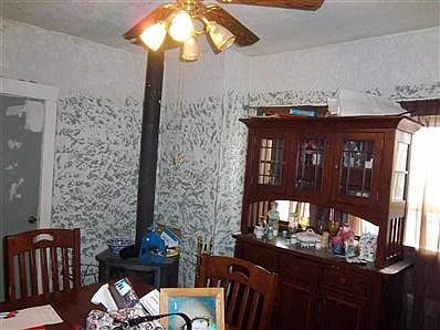 5th image of 402 W 11th St #1016