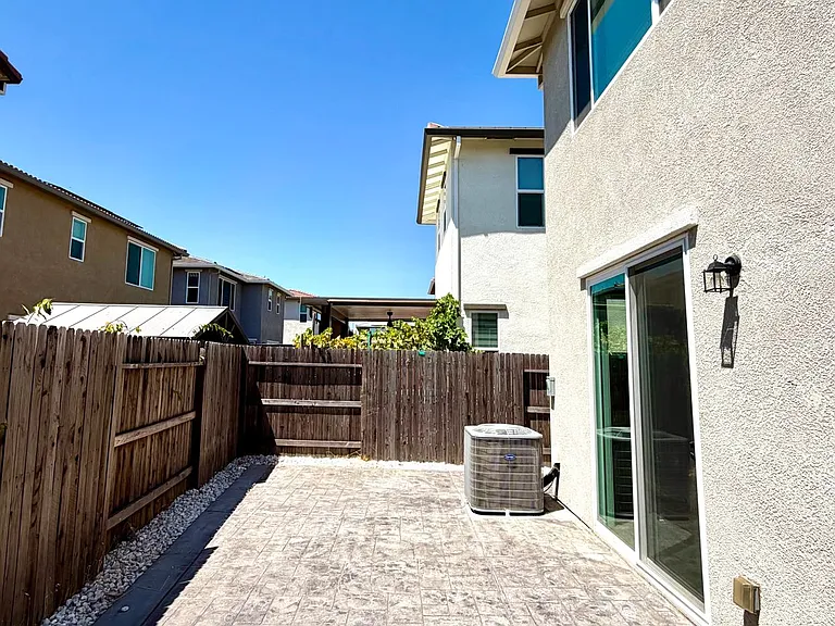 3467 Gallatin Dr — Photo 23