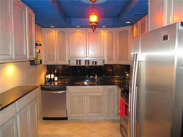 1st image of 5415 Collins Ave APT 303