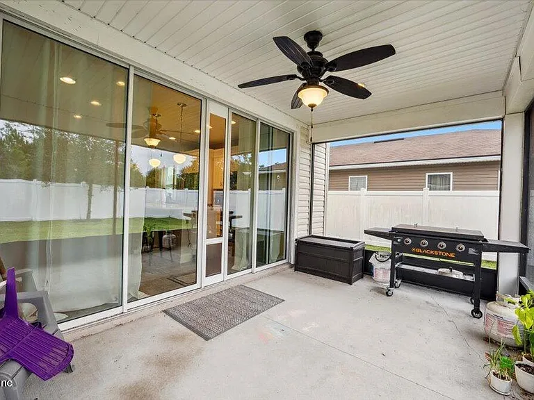 1120 Persimmon Dr — Photo 35