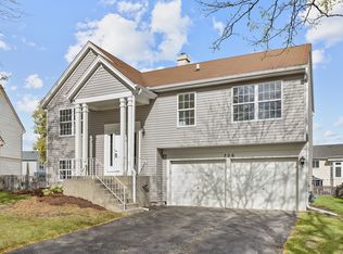 306 Barton Ct, Bartlett, IL