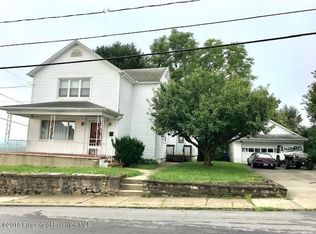 400 Mary St, Old Forge, PA 18518