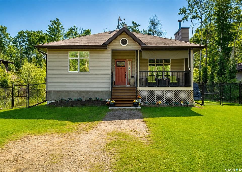 1st image of 303B Lac des Iles ROAD