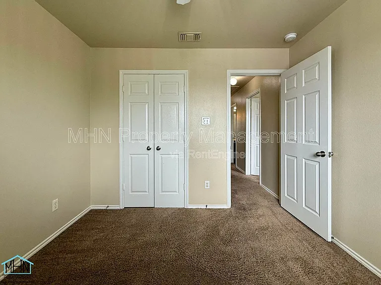 5807 Golf Bnd #2 — Photo 8