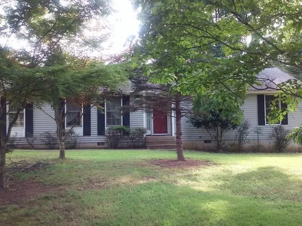 9314 Robert E Lee Dr, Spotsylvania, VA 22551